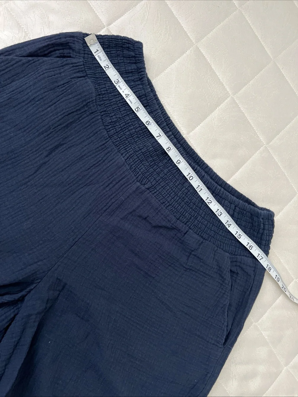 Gauzy crinkle wide leg pants high waist luxe cotton C&C California - Navy Blue L